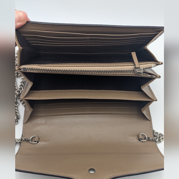 Gucci Dionysus GG Supreme Wallet on Chain Crossbody Bag - Picture 15 of 16